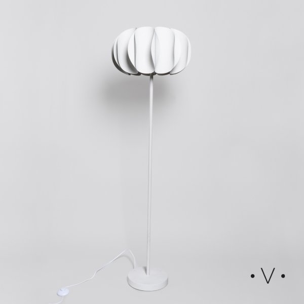 LÁMPARA DE PIE MUTTON WHITE 132X44 CM *VASSA